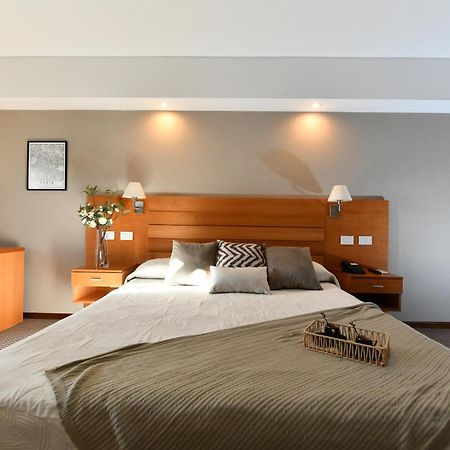 ฮาวเวิร์ด จอห์นสัน รีสอร์ต แอนด์ คอนเวนชั่น เซ็นเตอร์ ซานฟรานซิสโก Hotel ภายนอก รูปภาพ