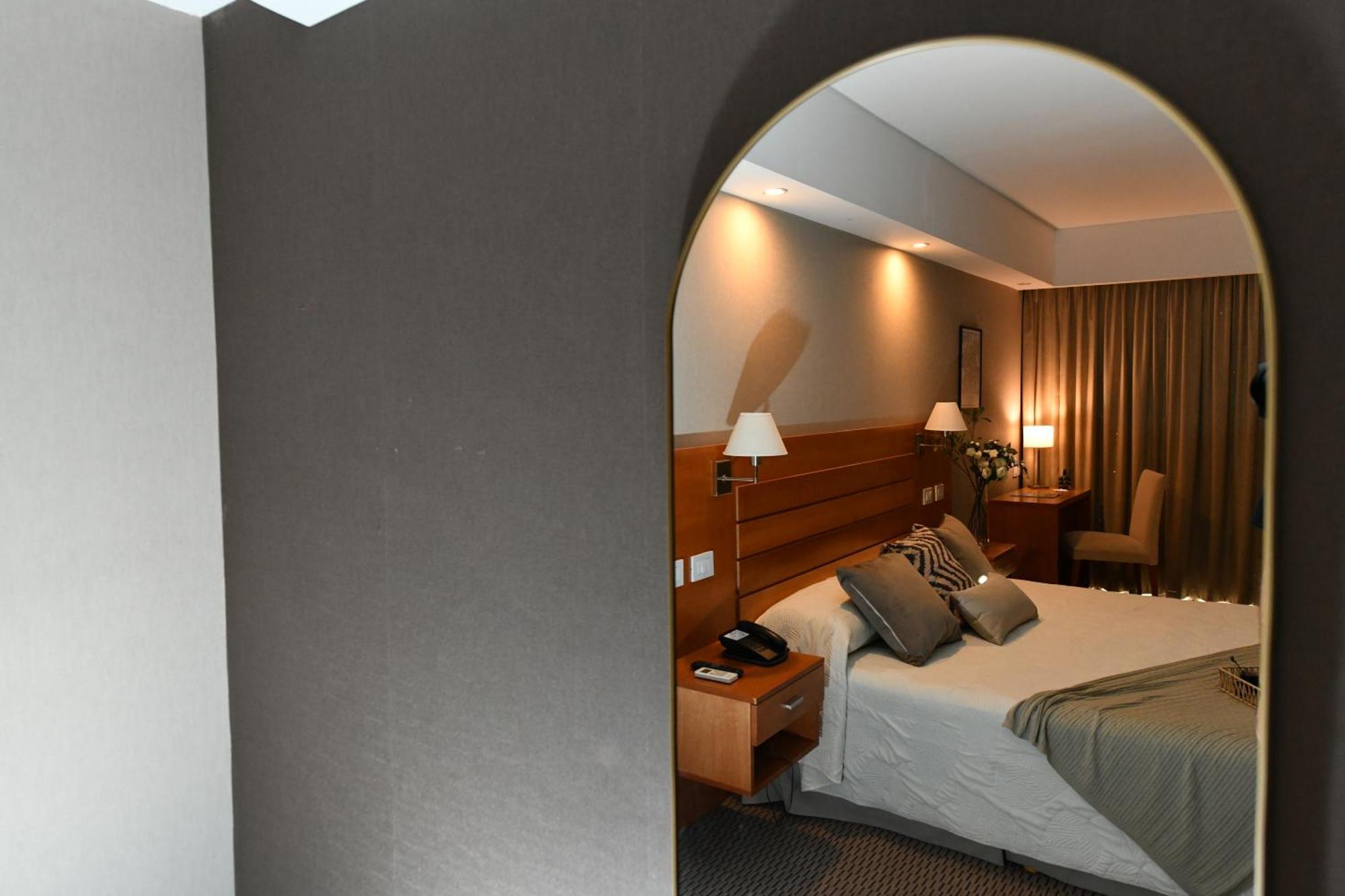 ฮาวเวิร์ด จอห์นสัน รีสอร์ต แอนด์ คอนเวนชั่น เซ็นเตอร์ ซานฟรานซิสโก Hotel ภายนอก รูปภาพ